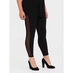 A029 Torrid Black Ruched Mesh Luxe Legging